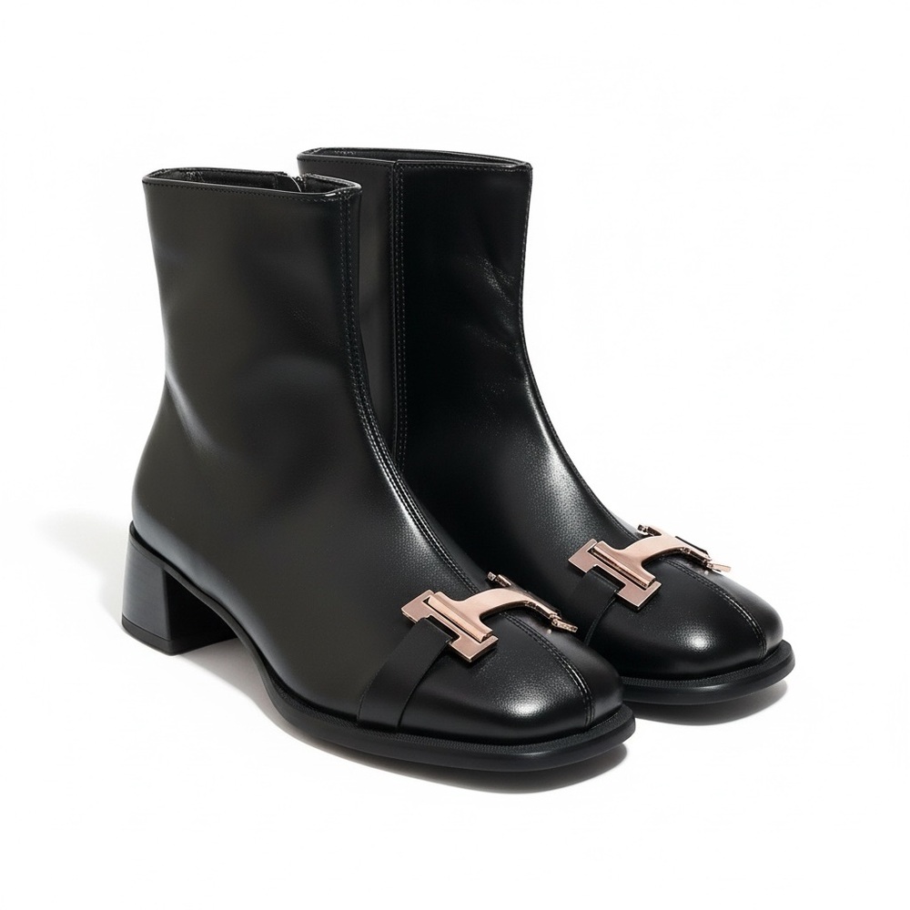 Elegant Black Ankle Boots leather